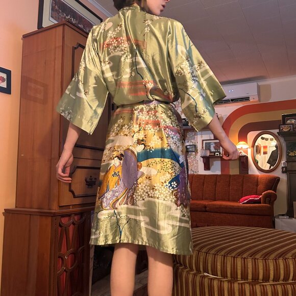 1980s 100% silk geisha girl cherry blossom printed belted kimono robe - by Orien - Picture 2 of 13
